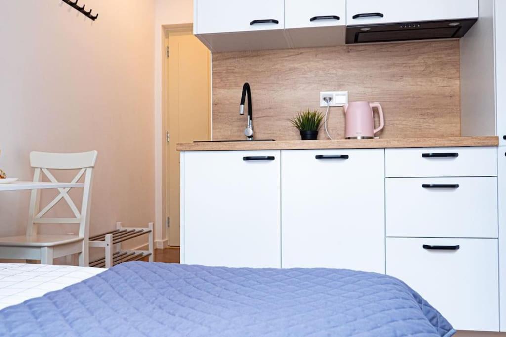 Mini Kawalerka W Samym Centrum Warszawy Apartmán